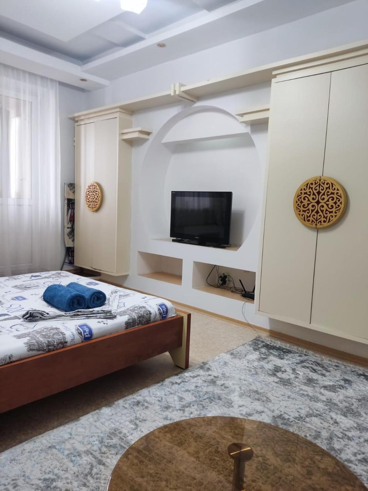 X,Ata Apartment Алма Ата Екстериор снимка